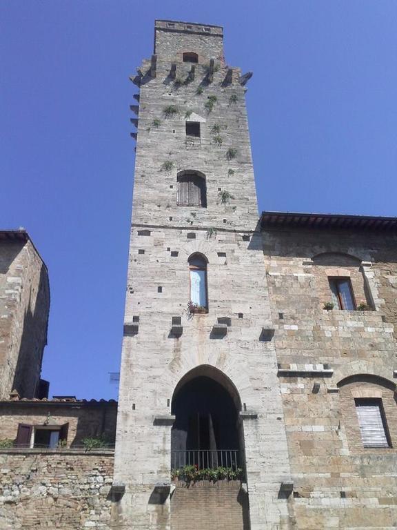 La Torre Useppi Daire San Gimignano Dış mekan fotoğraf